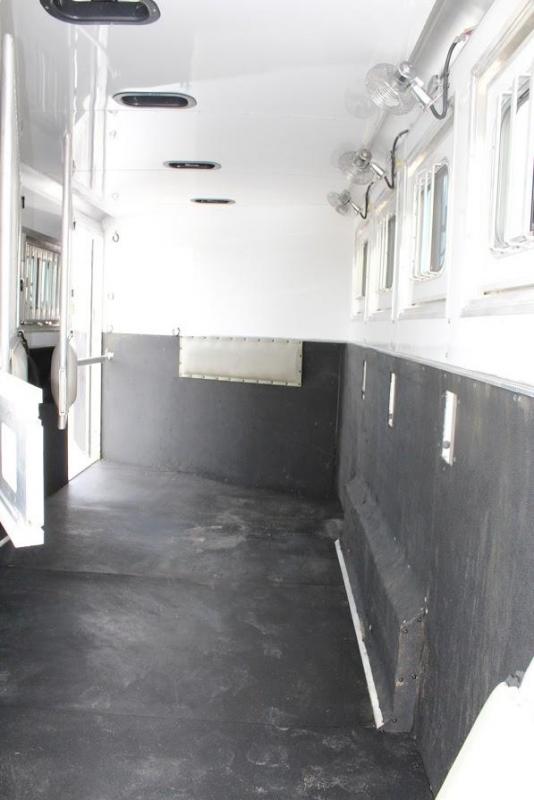 used Horse Trailers Featherlite  for sale, in Pilot Point, TX Thumbnail 22