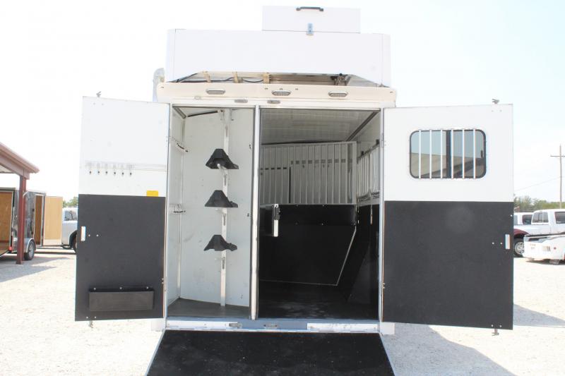 used Horse Trailers Sundowner Trailers  for sale, in Pilot Point, TX Thumbnail 11