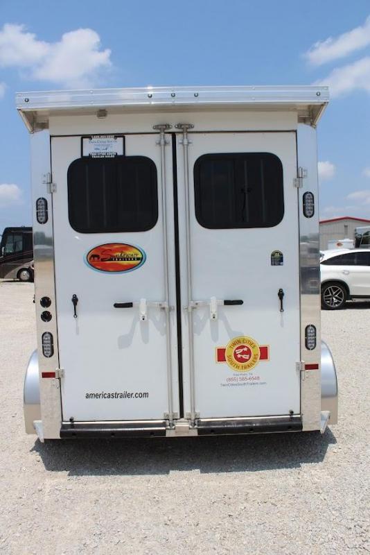 2022 Sundowner 2 horse slant bumper pull Sundowner Trailers