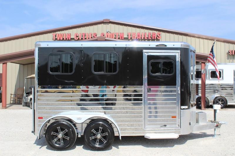 2019 Sundowner Trailers sportman Horse Trailer 2019 Sundowner Trailers sportman Horse Trailer