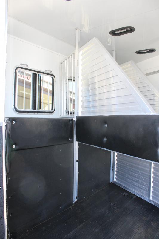 used Horse Trailers Hoosier Trailers  for sale, in Pilot Point, TX Thumbnail 10