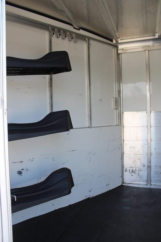 used Horse Trailers Sundowner Trailers  for sale, in Pilot Point, TX Thumbnail 6