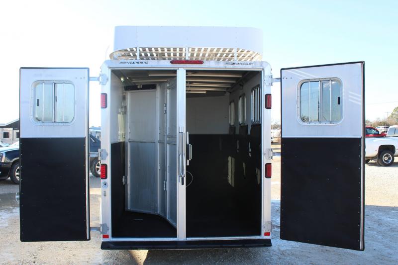 used Horse Trailers Featherlite  for sale, in Pilot Point, TX Thumbnail 5