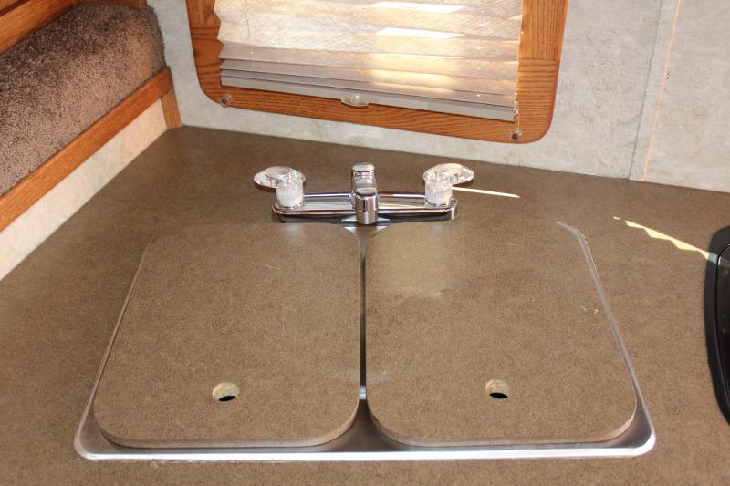 used Horse Trailers Hoosier Trailers  for sale, in Pilot Point, TX Thumbnail 22