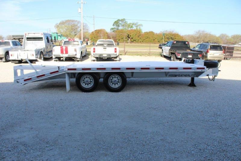 new Equipment / Flatbed Trailers Featherlite  for sale, in Pilot Point, TX Thumbnail 2