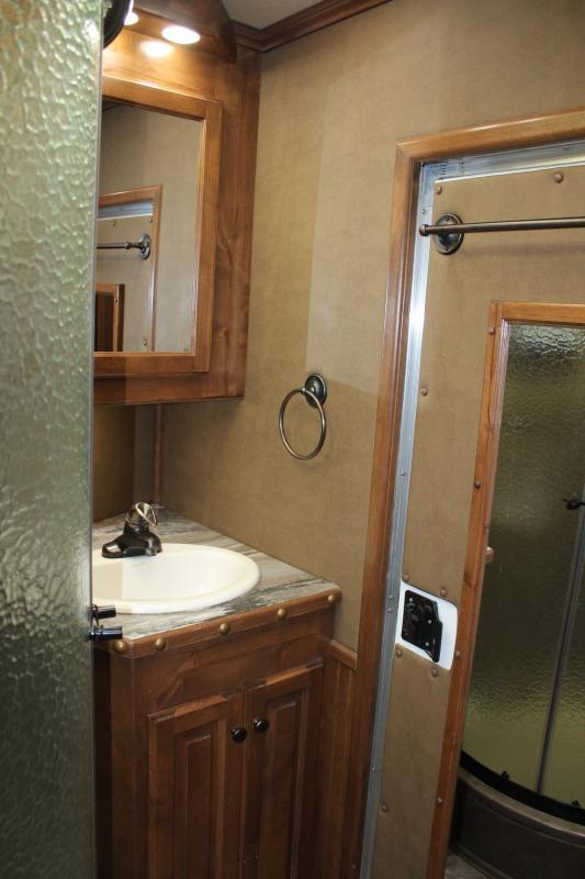 used Horse Trailers Sundowner Trailers  for sale, in Pilot Point, TX Thumbnail 23