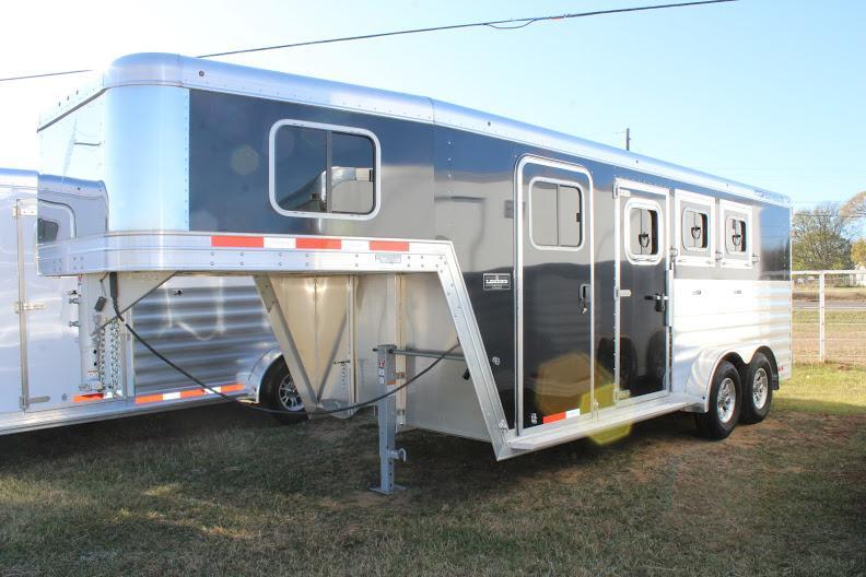 2020 Featherlite 7541 Horse Trailer 2020 Featherlite 7541 Horse Trailer