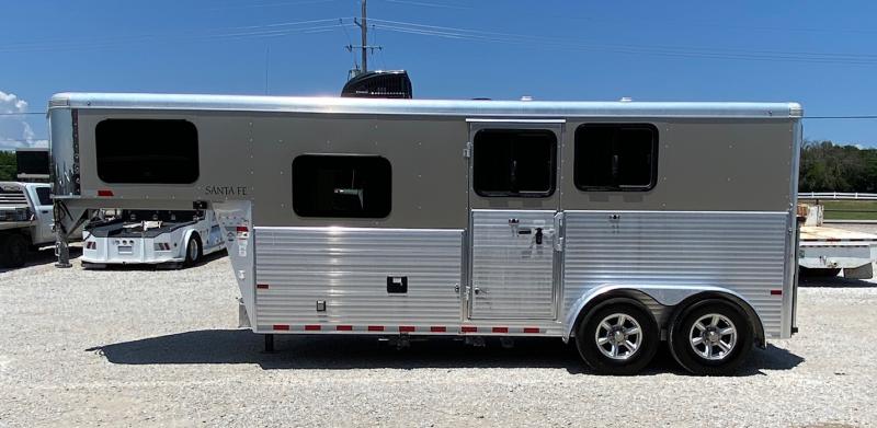 used Horse Trailers Sundowner Trailers  for sale, in Pilot Point, TX Thumbnail 2