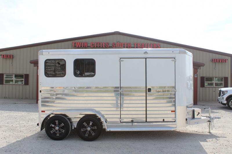 2023 Sundowner 2 horse slant w/dressing room Horse Trailers For Sale