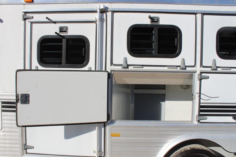 used Horse Trailers Sundowner Trailers  for sale, in Pilot Point, TX Thumbnail 6