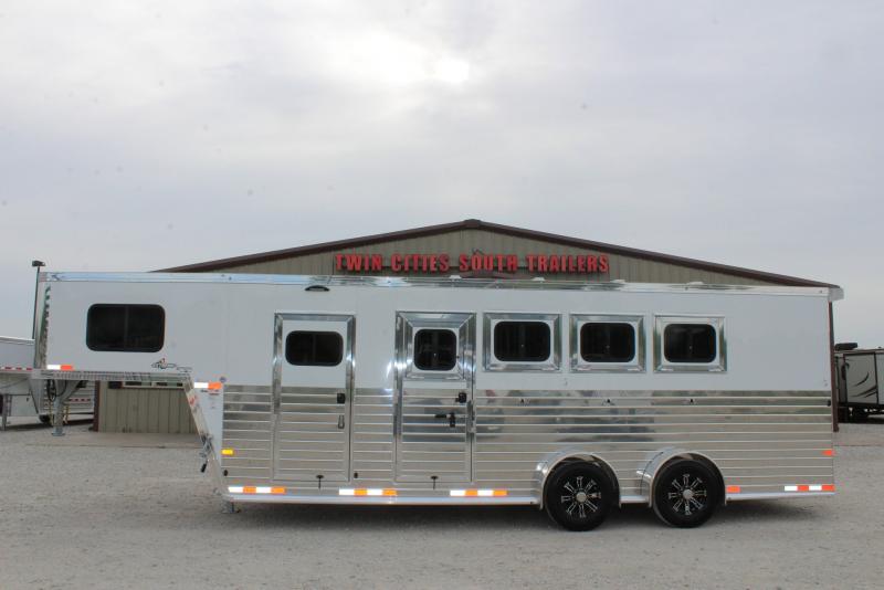 2014 Sundowner 2 horse slant bumper pull Sundowner Trailers