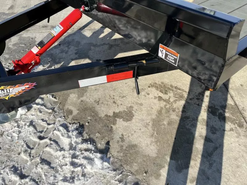 new Equipment / Flatbed Trailers H and H Trailer  for sale, in Bismarck, ND Thumbnail 9