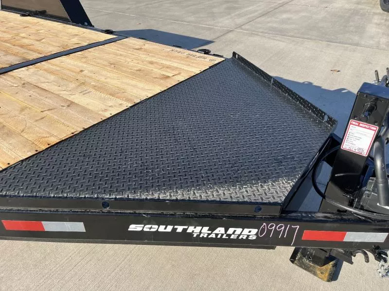 new Equipment / Flatbed Trailers SOUTHLAND TRAILERS  for sale, in Bismarck, ND Thumbnail 12