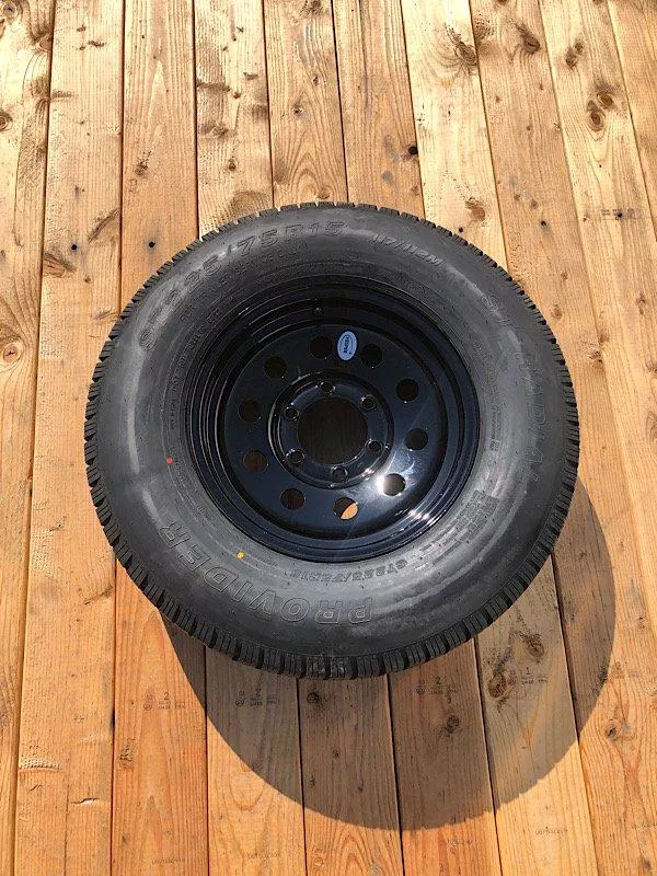 Tire and wheel 6 lug x 5.5 lug pattern 225/75/15 Tire/Wheel