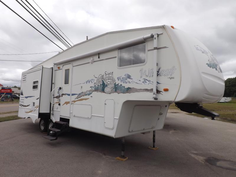 2004 Forest River WILDCAT Fifth Wheel 2004 Forest River WILDCAT Fifth Wheel