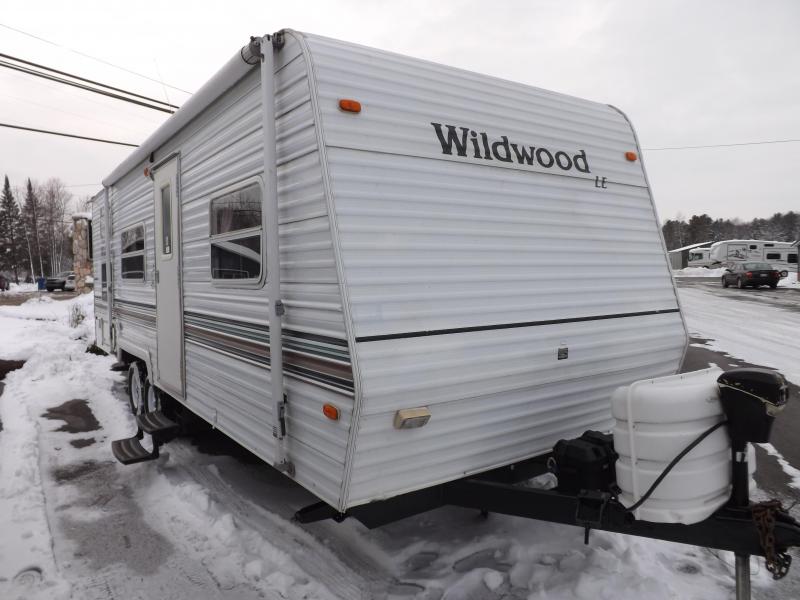 2003 Forest River Wildwood 26BH Travel Trailer RV 2003 Forest River Wildwood 26BH Travel Trailer RV