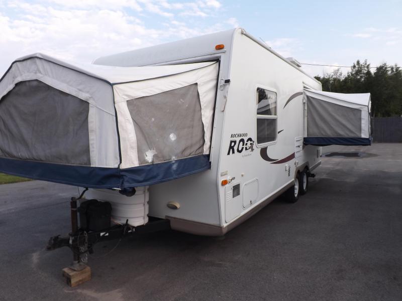2006 Forest River Rockwood Roo 233 Travel Trailer RV 2006 Forest River Rockwood Roo 233 Travel Trailer RV