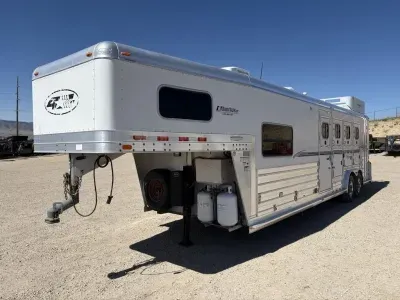 2007 4 Star 4H Living Quarters