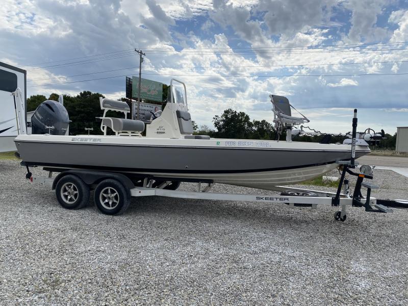 2016 Skeeter SX210 Bass Boat 2016 Skeeter SX210 Bass Boat