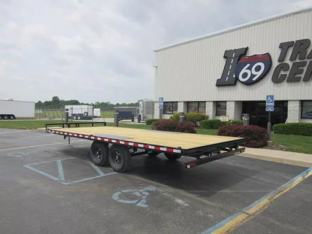 new Equipment / Flatbed Trailers Sure-Trac  for sale, in Markle, IN Thumbnail 4