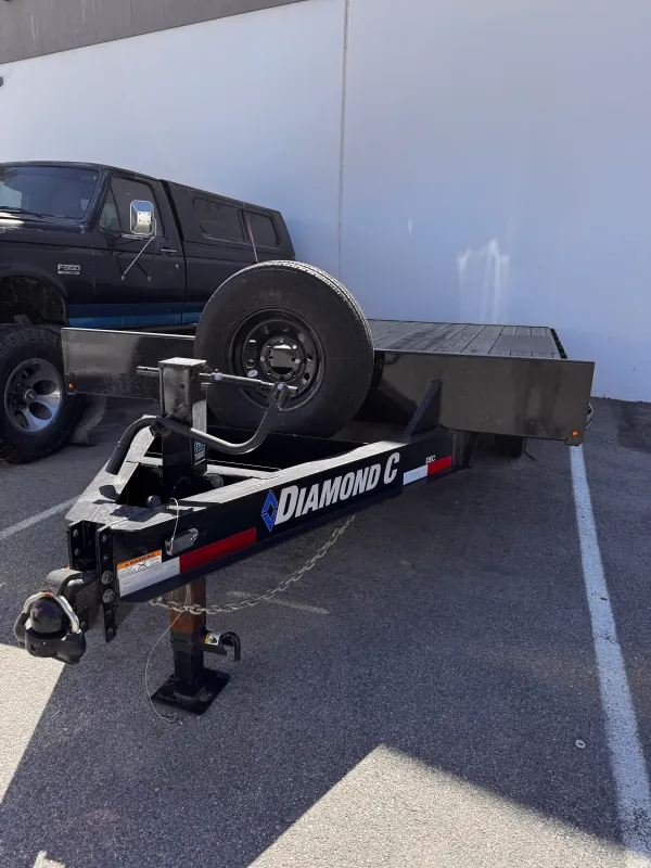 used Equipment / Flatbed Trailers Diamond C Trailers  for sale, in Agoura Hills, CA Thumbnail 4