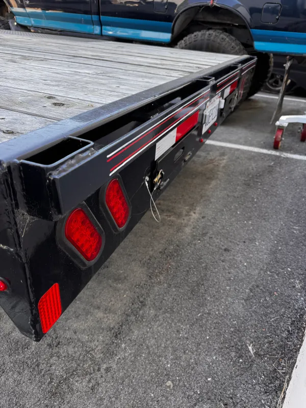 used Equipment / Flatbed Trailers Diamond C Trailers  for sale, in Agoura Hills, CA Thumbnail 2