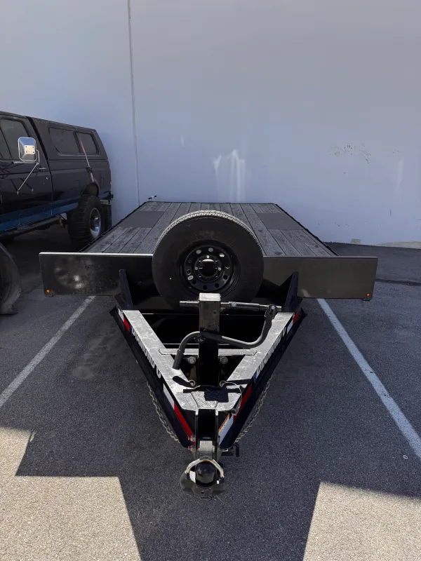 used Equipment / Flatbed Trailers Diamond C Trailers  for sale, in Agoura Hills, CA Thumbnail 3