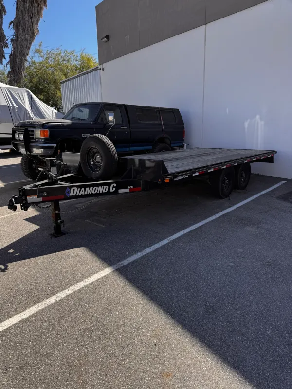 2021 Diamond C Deck Over 16’