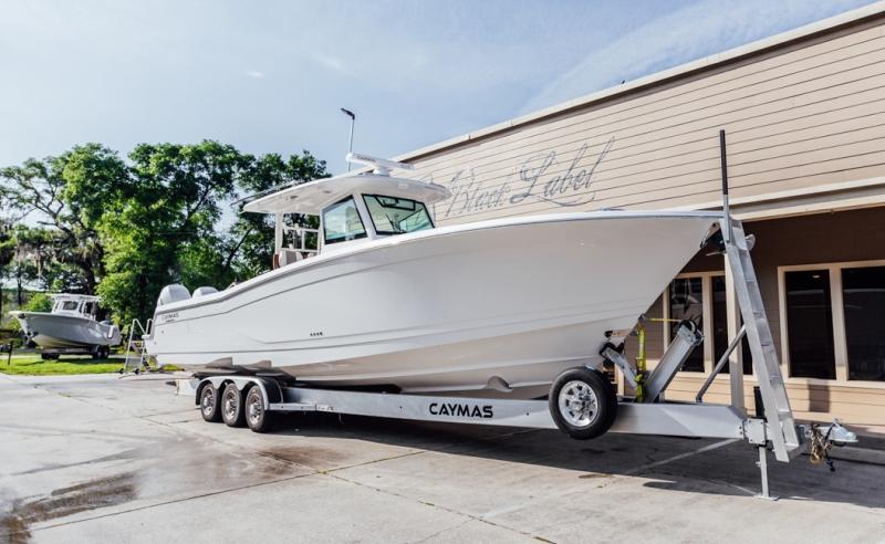 2021 Caymas Boats 401 CC Center Console 2021 Caymas Boats 401 CC Center Console