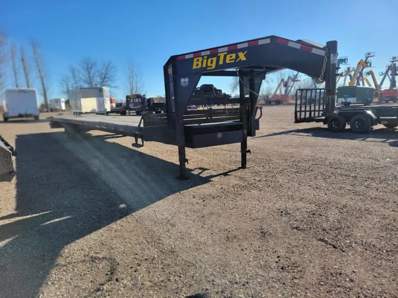 2022 Big Tex Trailers 16GN-35+5MR GOOSENECK Flatbed Trailer