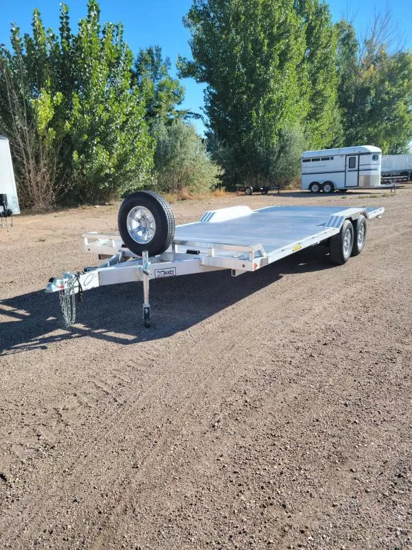 2026 Aluma WBH-TA-EL-DOF-R-RR Car Hauler