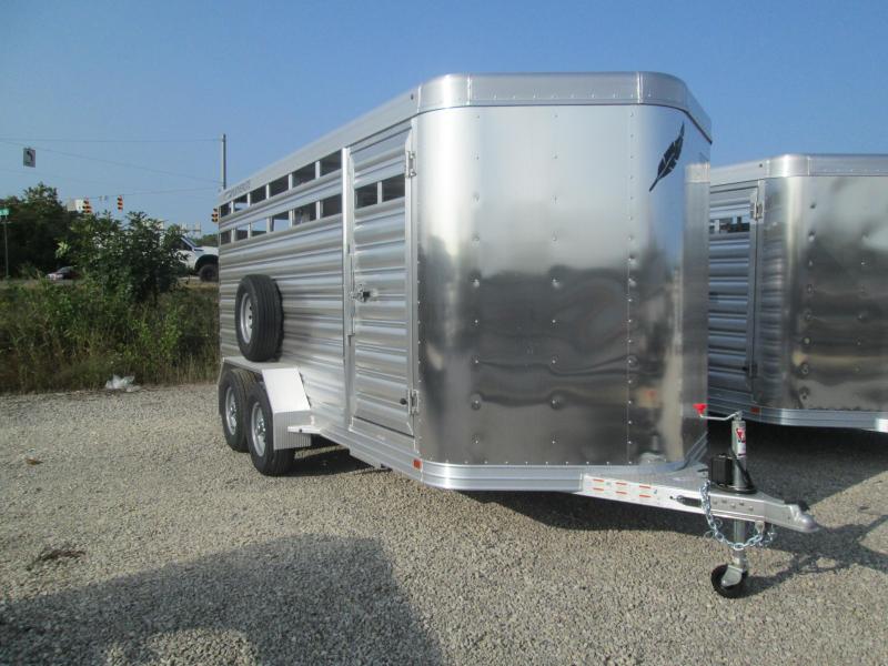 2021 Featherlite 8107-6716 Livestock Trailer 2021 Featherlite 8107-6716 Livestock Trailer