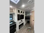 used Travel Trailers East To West Longitude for sale, in Spruce Grove, AB Thumbnail 16
