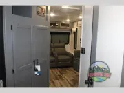 used Travel Trailers CrossRoads RV Volante for sale, in Spruce Grove, AB Thumbnail 8