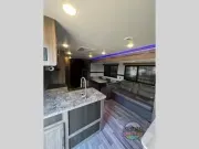 used Travel Trailers CrossRoads RV Zinger Lite for sale, in Spruce Grove, AB Thumbnail 11