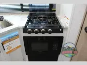 used Travel Trailers East To West Longitude for sale, in Spruce Grove, AB Thumbnail 12