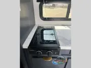 used Travel Trailers East To West Silver Lake for sale, in Spruce Grove, AB Thumbnail 13