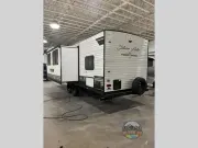 used Travel Trailers East To West Silver Lake for sale, in Spruce Grove, AB Thumbnail 4
