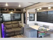 used Travel Trailers CrossRoads RV Volante for sale, in Spruce Grove, AB Thumbnail 26