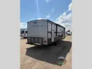 used Travel Trailers Forest River Cherokee Grey Wolf for sale, in Spruce Grove, AB Thumbnail 6