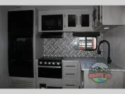 used Travel Trailers CrossRoads RV Zinger for sale, in Spruce Grove, AB Thumbnail 11