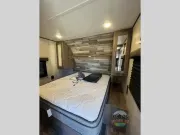 used Travel Trailers CrossRoads RV Zinger Lite for sale, in Spruce Grove, AB Thumbnail 25