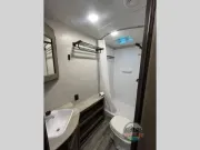 used Travel Trailers CrossRoads RV Zinger Lite for sale, in Spruce Grove, AB Thumbnail 12