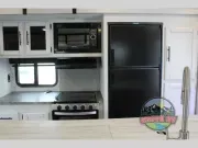 used Travel Trailers CrossRoads RV Volante for sale, in Spruce Grove, AB Thumbnail 12