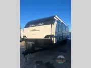 used Travel Trailers East To West Silver Lake for sale, in Spruce Grove, AB Thumbnail 3