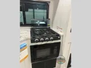 used Travel Trailers East To West Longitude for sale, in Spruce Grove, AB Thumbnail 15