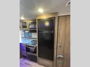 used Travel Trailers CrossRoads RV Zinger Lite for sale, in Spruce Grove, AB Thumbnail 19