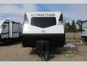 used Travel Trailers East To West Longitude for sale, in Spruce Grove, AB Thumbnail 3