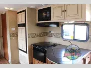 used Travel Trailers Heartland RV Caliber for sale, in Spruce Grove, AB Thumbnail 12