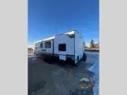 used Travel Trailers East To West Silver Lake for sale, in Spruce Grove, AB Thumbnail 4